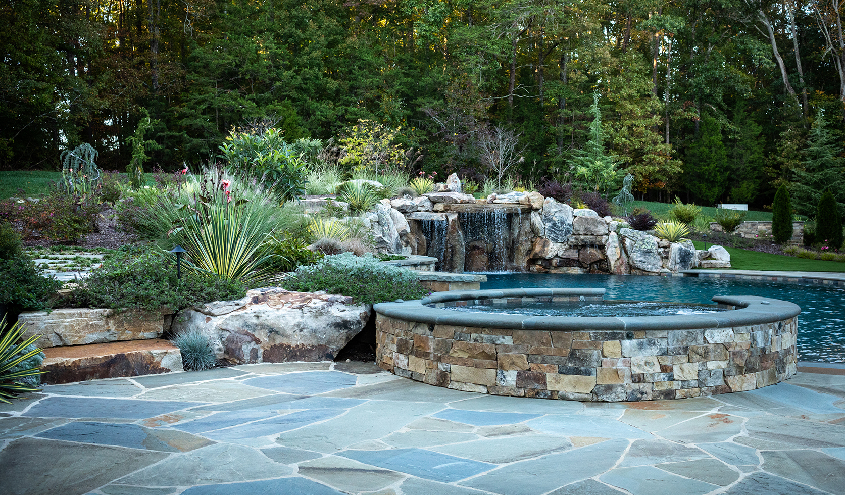 Witty 3 Custom Pool Custom Water Feature