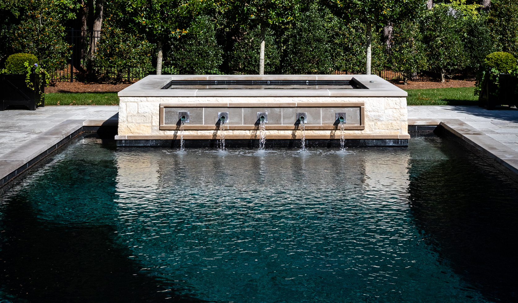 Marlowe Road Custom Pool Fountains